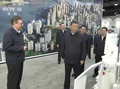習總書記參觀山外山公司全新智能血透機